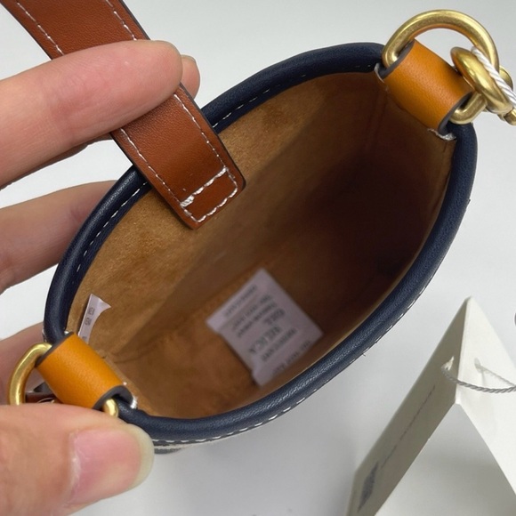 Tory Burch Navy and Cream Patterned Crossbody Bag - Picture 5 of 9